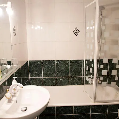 Chill Out Apartment, 2 Mins From * 니스