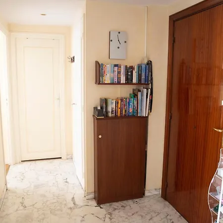 Chill Out Apartment, 2 Mins From