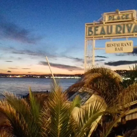 아파트 Chill Out Apartment, 2 Mins From *