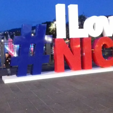 Chill Out Apartment, 2 Mins From