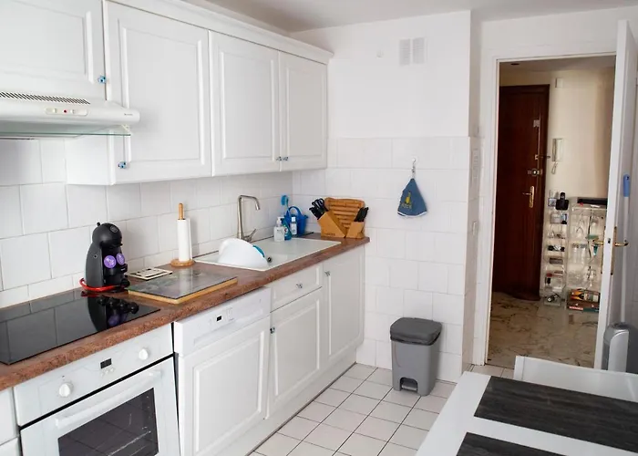 Chill Out Apartment, 2 Mins From